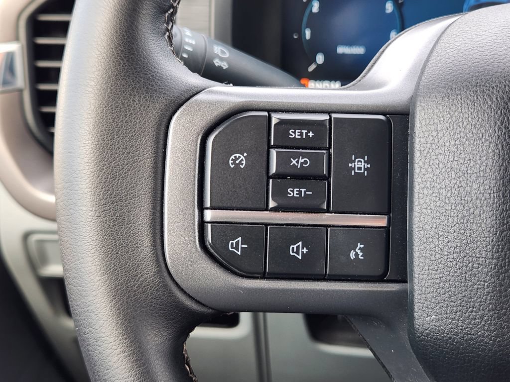 2025 Ford F-150 XLT - Photo 27