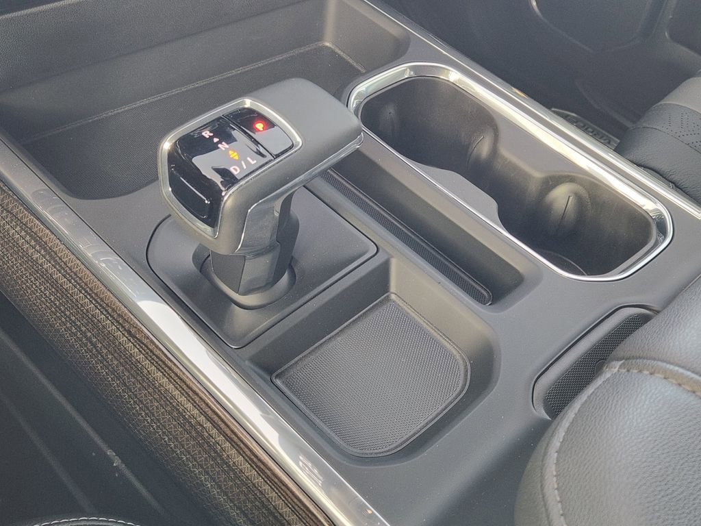 2025 Chevrolet Silverado 1500 RST - Photo 16