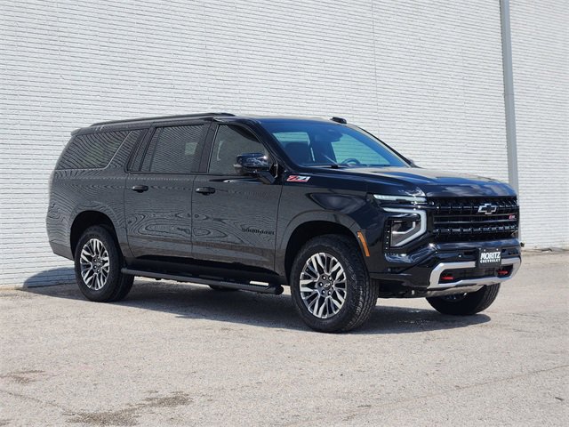 2026 Chevrolet Suburban Z71 photo 2