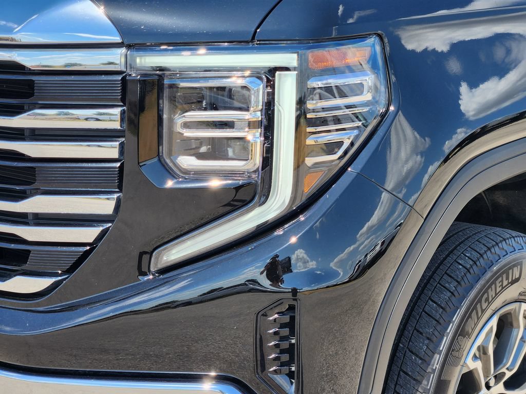 2026 GMC Sierra 1500 SLT - Photo 8
