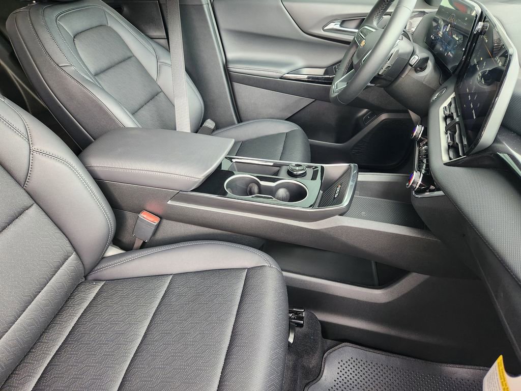 2026 Chevrolet Equinox LT - Photo 10