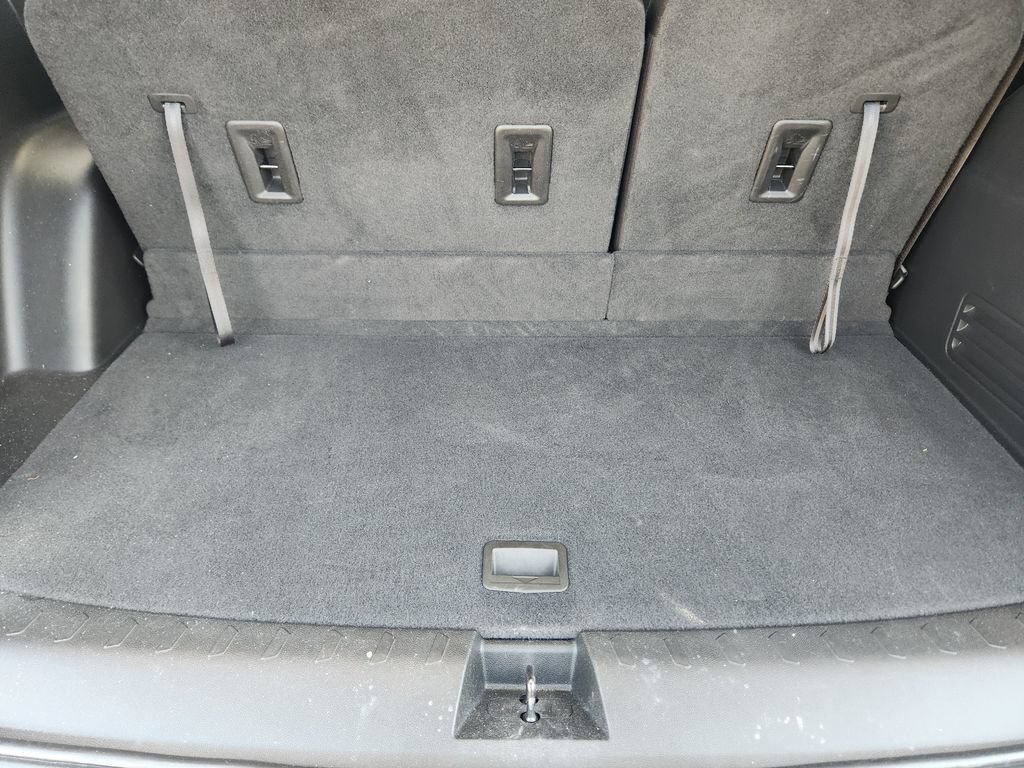 2021 Chevrolet Traverse LS - Photo 32