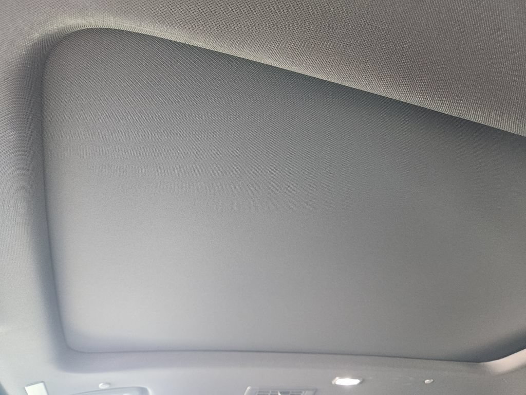 2027 Chevrolet Traverse LT - Photo 17