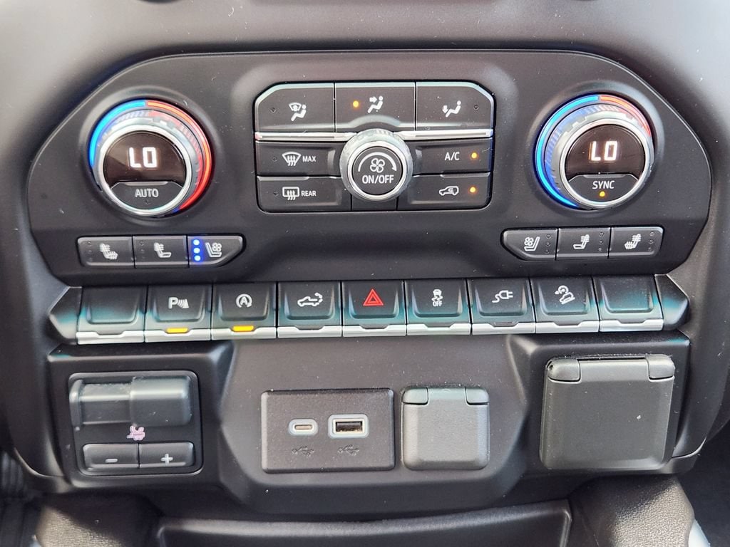 2021 Chevrolet Silverado 1500 LTZ - Photo 19