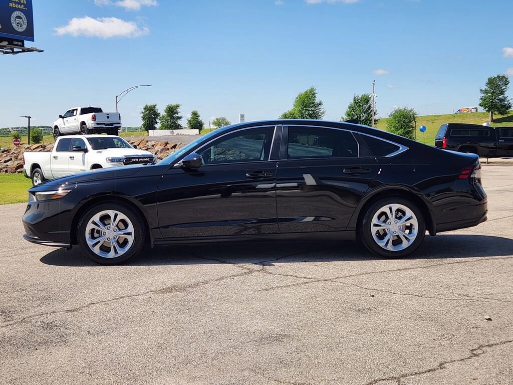 Used 2025 Honda Accord Sedan LX Sedan
