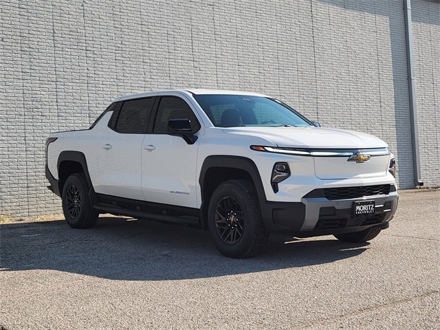 2026 Chevrolet Silverado EV LT photo 2