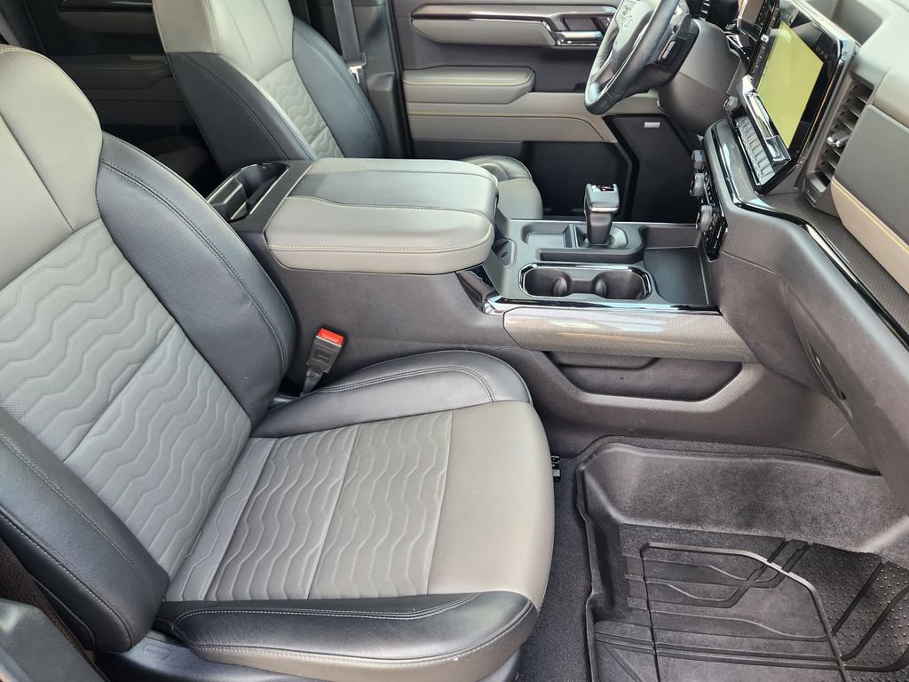 2025 Chevrolet Silverado 1500 ZR2 - Photo 14