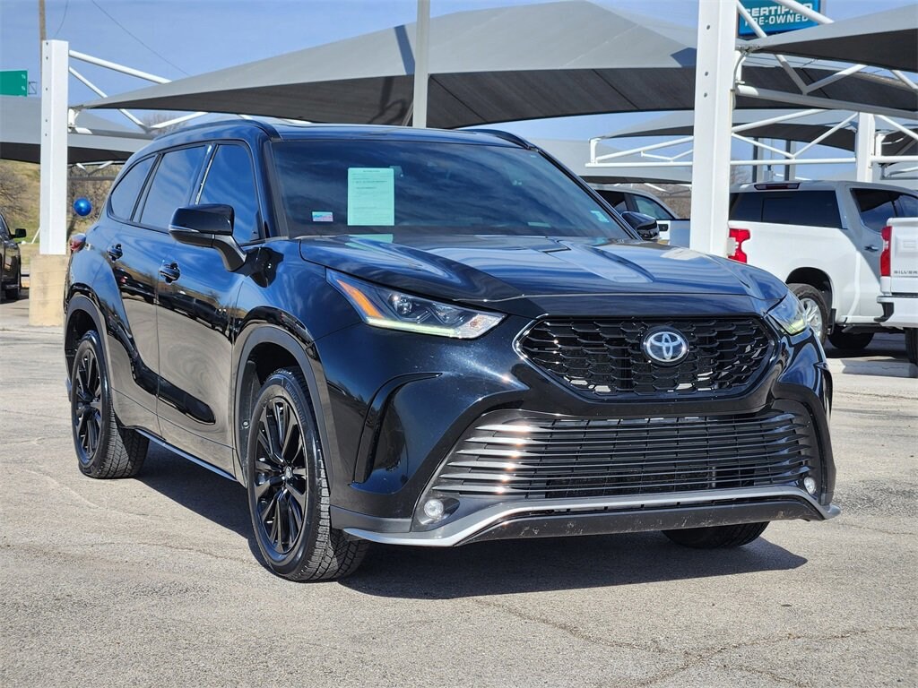 Used 2023 Toyota Highlander L