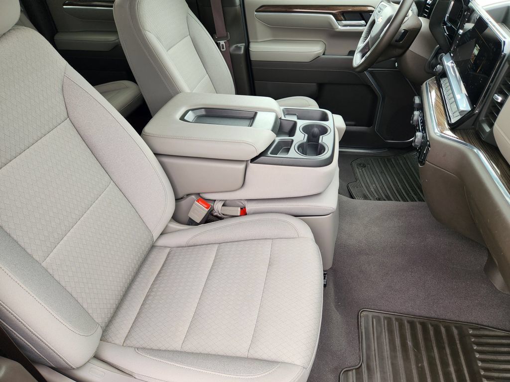 2025 Chevrolet Silverado 1500 LT - Photo 14
