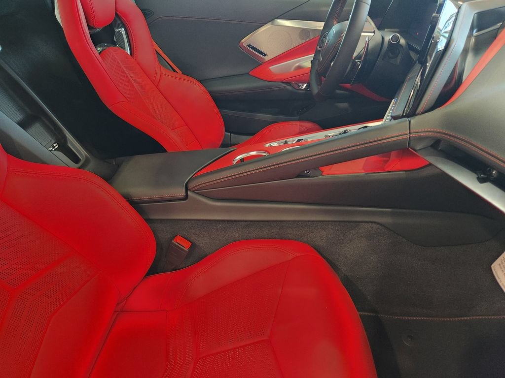 2027 Chevrolet Corvette 2LT - Photo 11