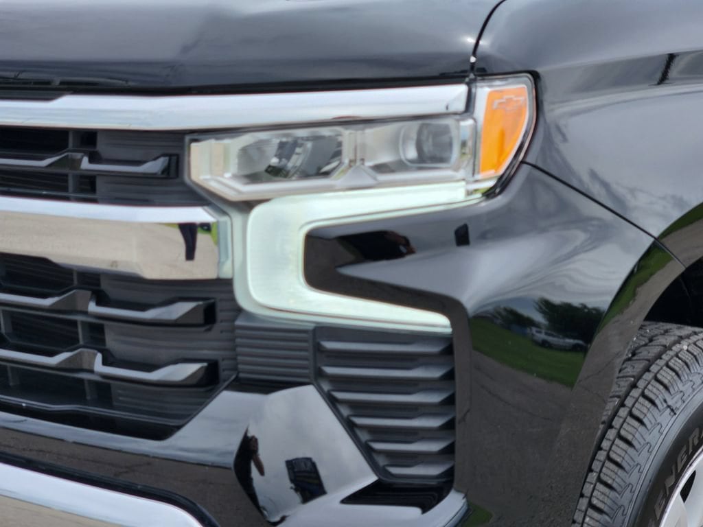 2025 Chevrolet Silverado 1500 LT - Photo 8
