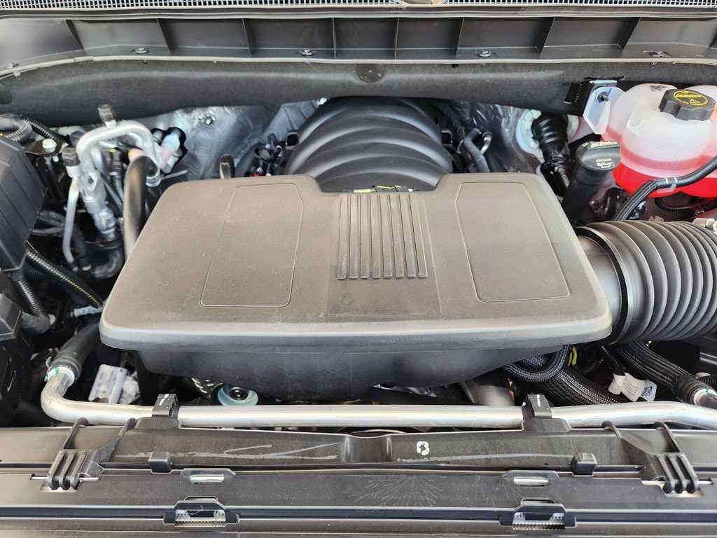 2026 Chevrolet Suburban LT - Photo 21