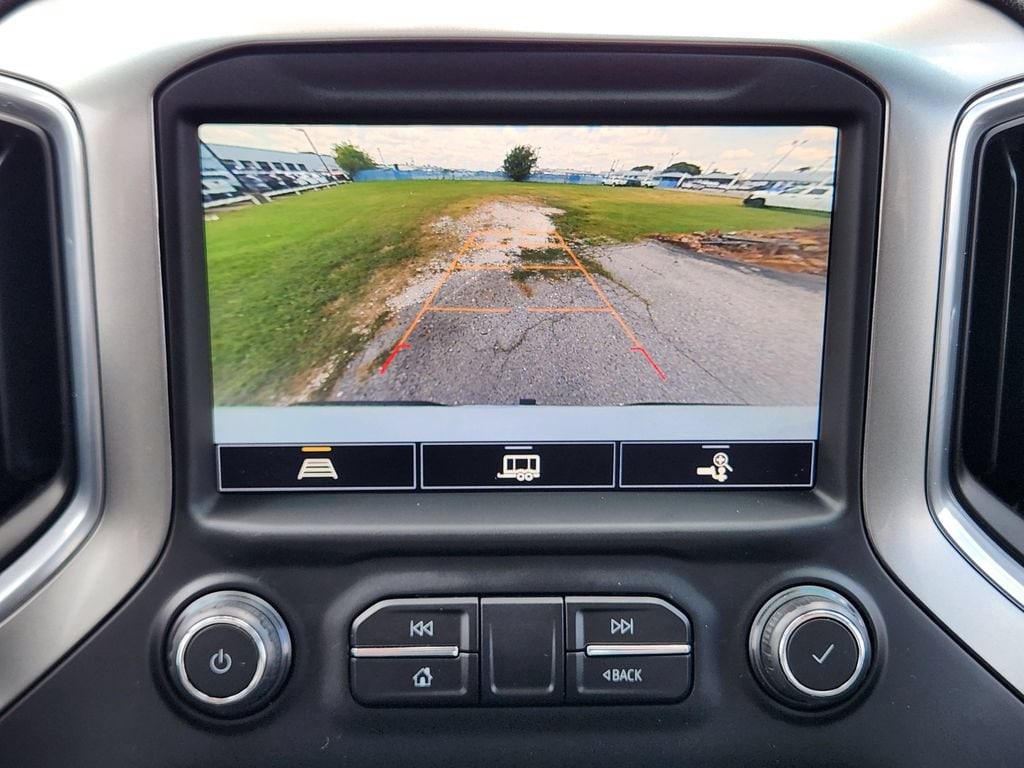 2021 Chevrolet Silverado 1500 LTZ - Photo 18