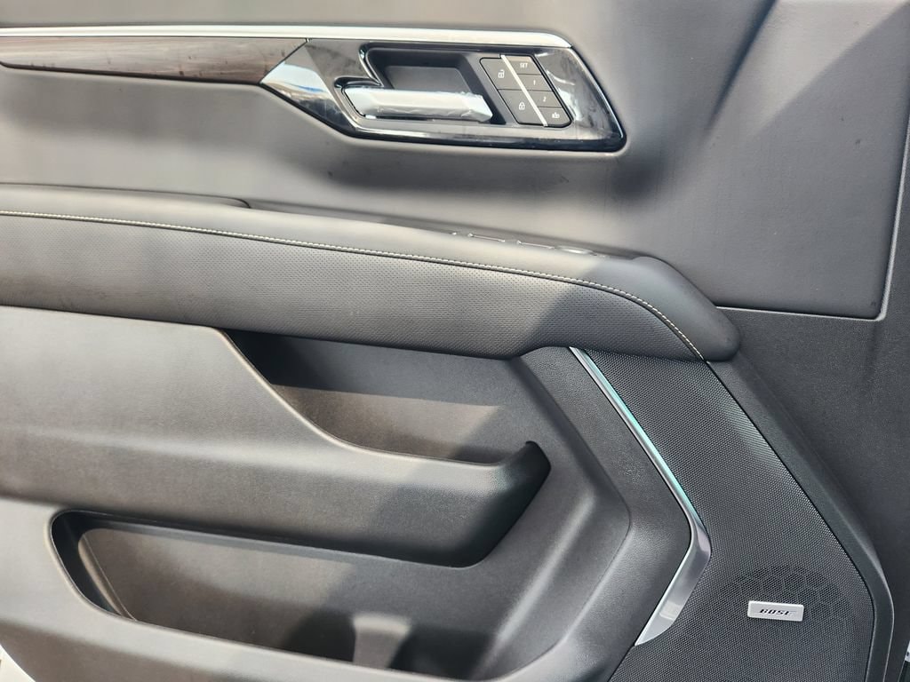 2026 Chevrolet Tahoe Premier - Photo 17
