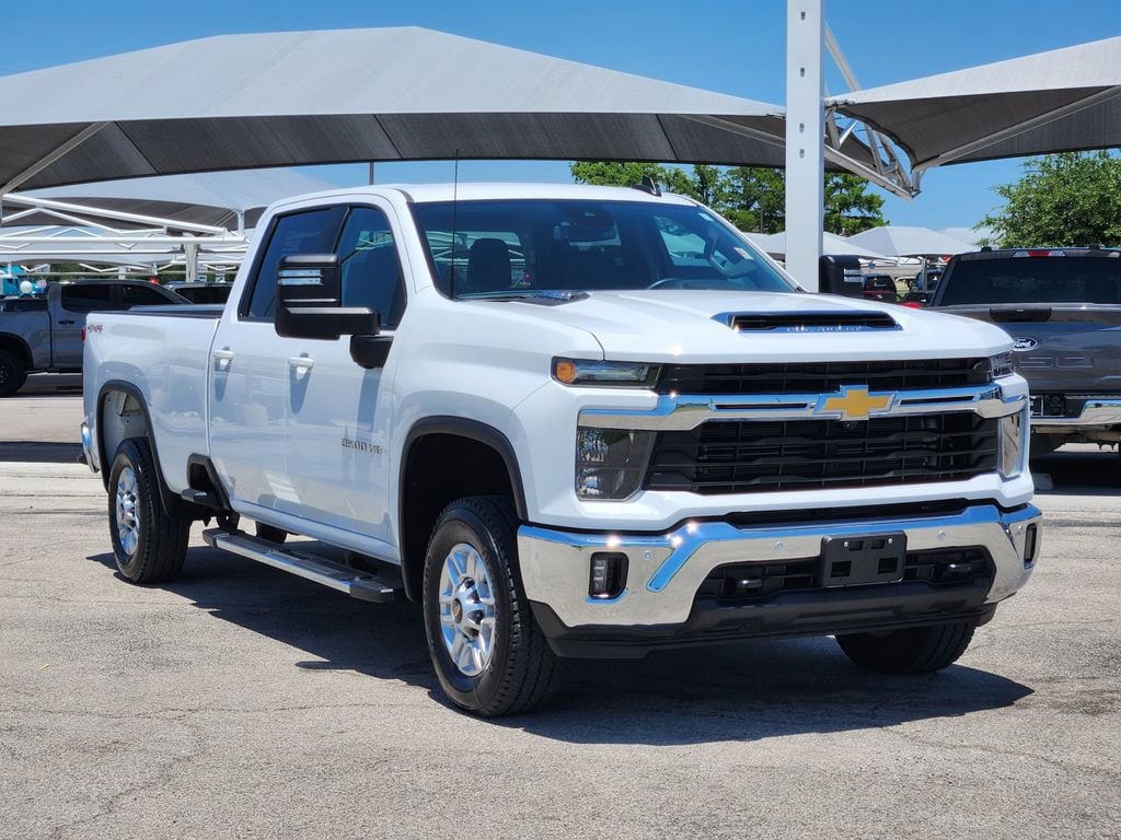 Used 2025 Chevrolet Silverado 2500 HD LT Truck Crew Cab