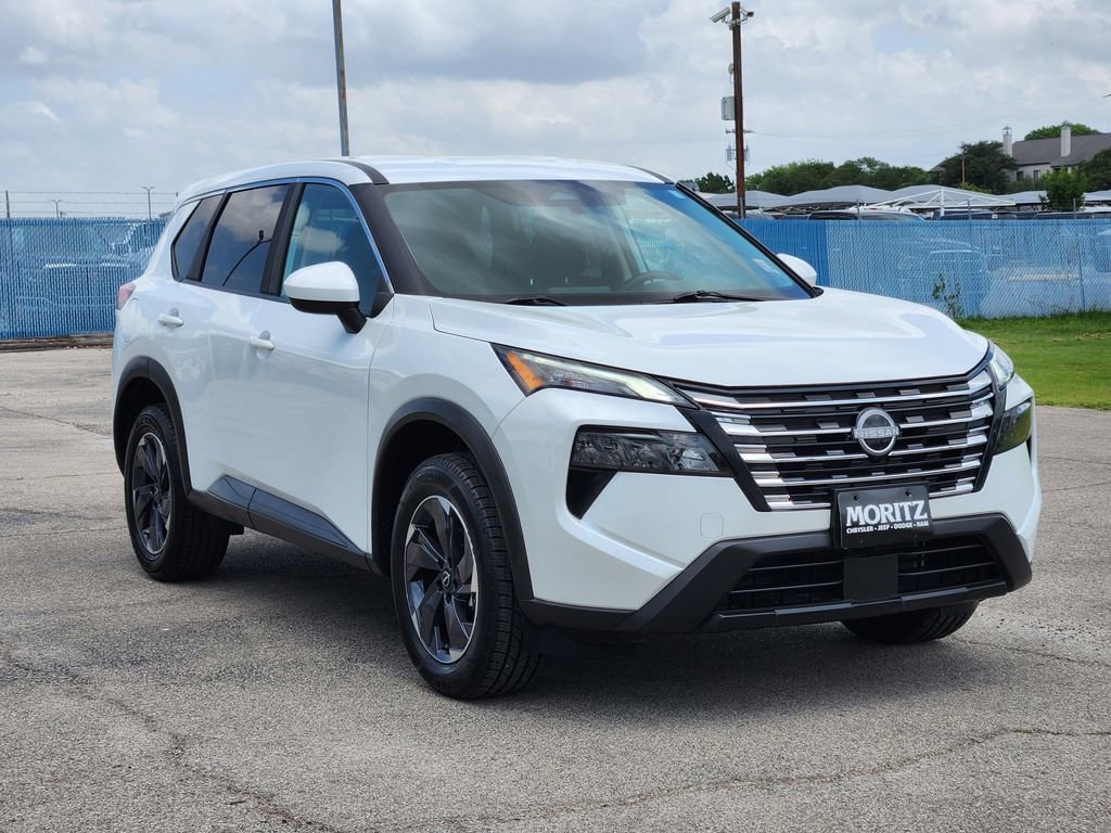 Used 2025 Nissan Rogue SV FWD SUV