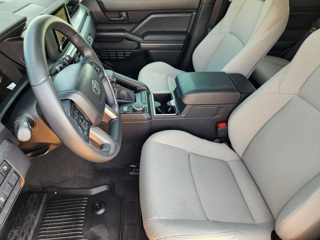 2026 Toyota 4Runner SR5 - Photo 13