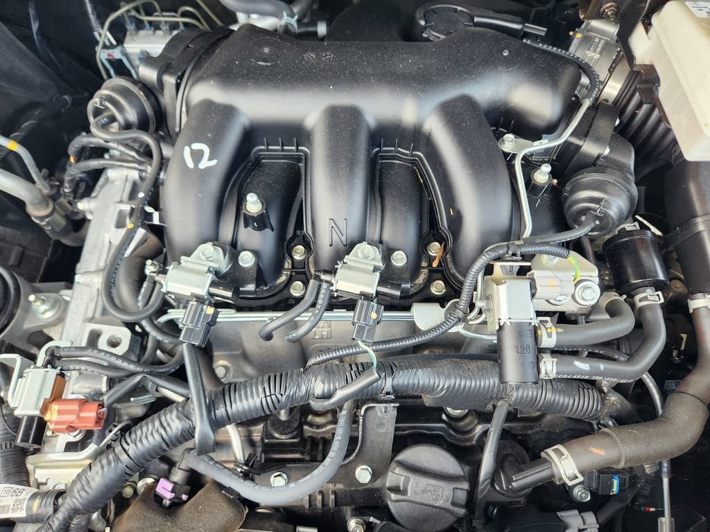 2025 Nissan Pathfinder SV - Photo 31