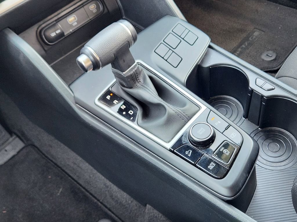 2025 Kia Sportage LX - Photo 20