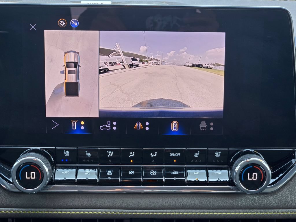 2024 Chevrolet Colorado ZR2 - Photo 18