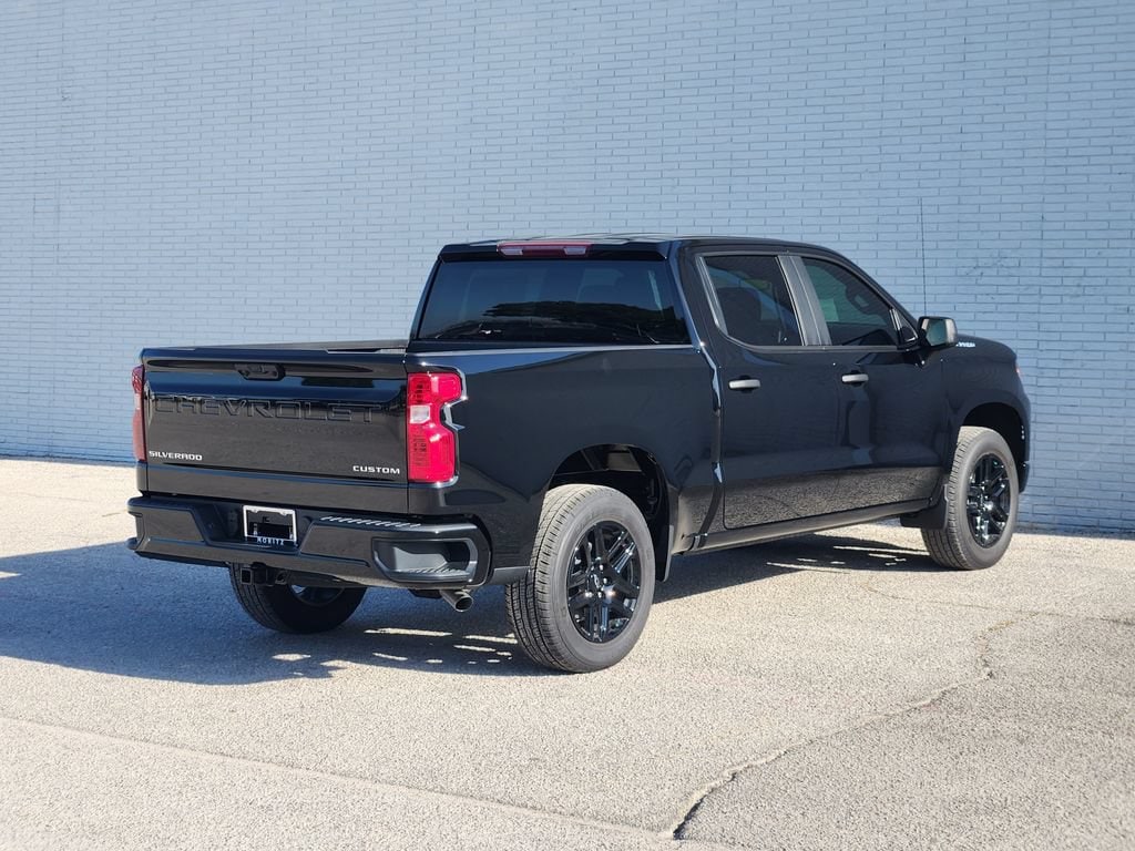 New 2026 Chevrolet Silverado 1500 Custom Truck