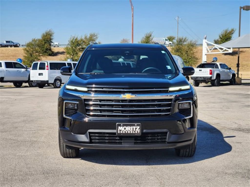 Used 2025 Chevrolet Traverse LT SUV