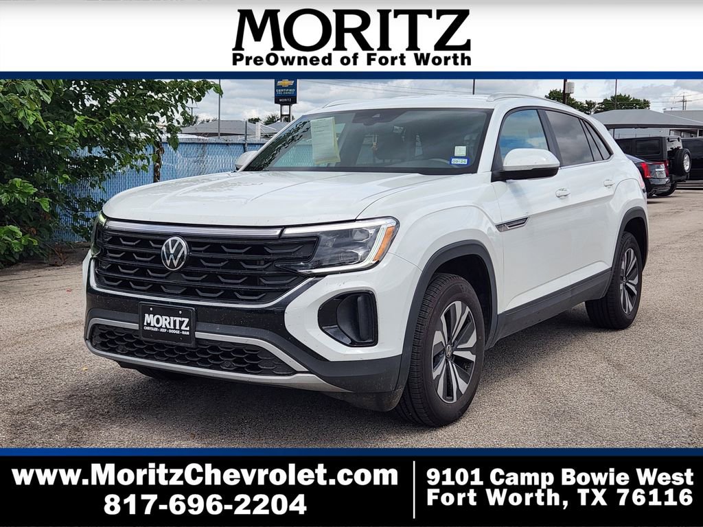 2024 Volkswagen Atlas Cross Sport 2.0T SE's photo