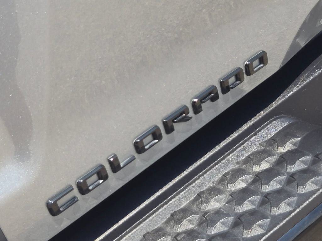 2024 Chevrolet Colorado ZR2 - Photo 11