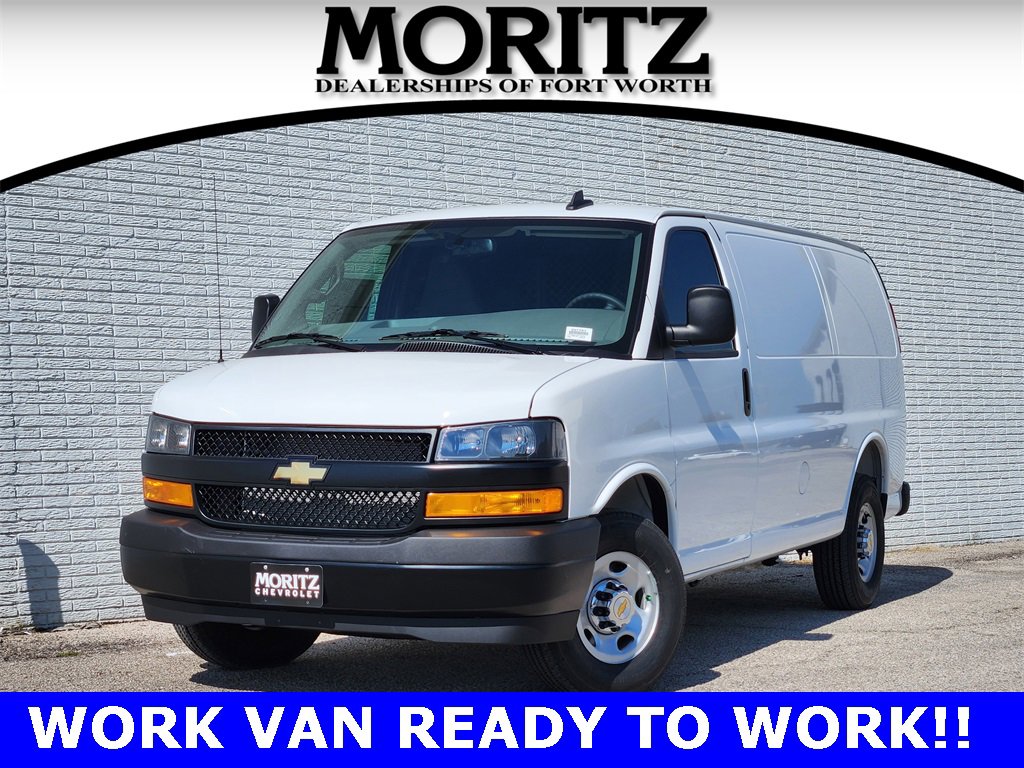 2025 Chevrolet Express Base's photo