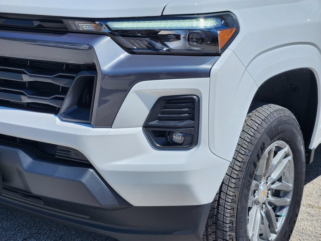 2026 Chevrolet Colorado LT - Photo 6