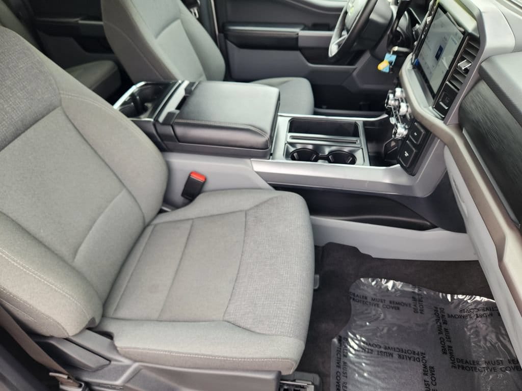 2025 Ford F-150 XLT - Photo 14