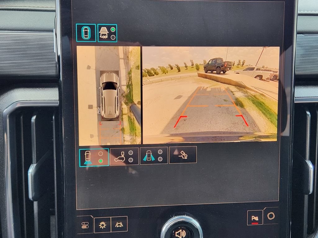2024 GMC Acadia AT4 - Photo 18