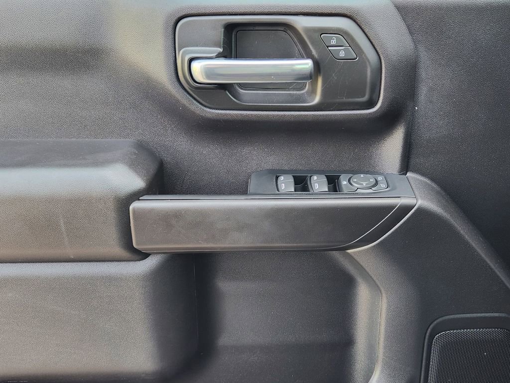 2023 Chevrolet Silverado 1500 Custom - Photo 23