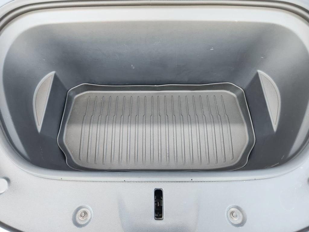 2024 Tesla Model Y Performance - Photo 30