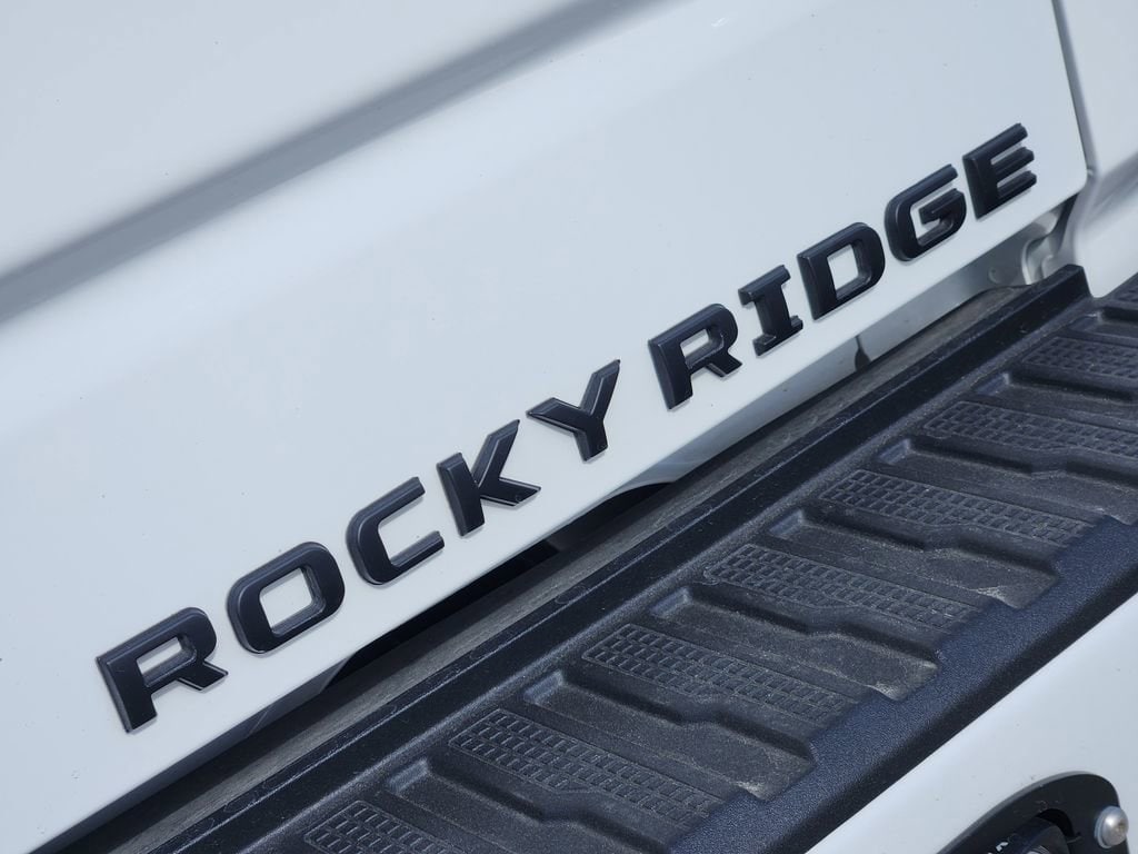 2025 Chevrolet Silverado 1500 RST - Photo 7