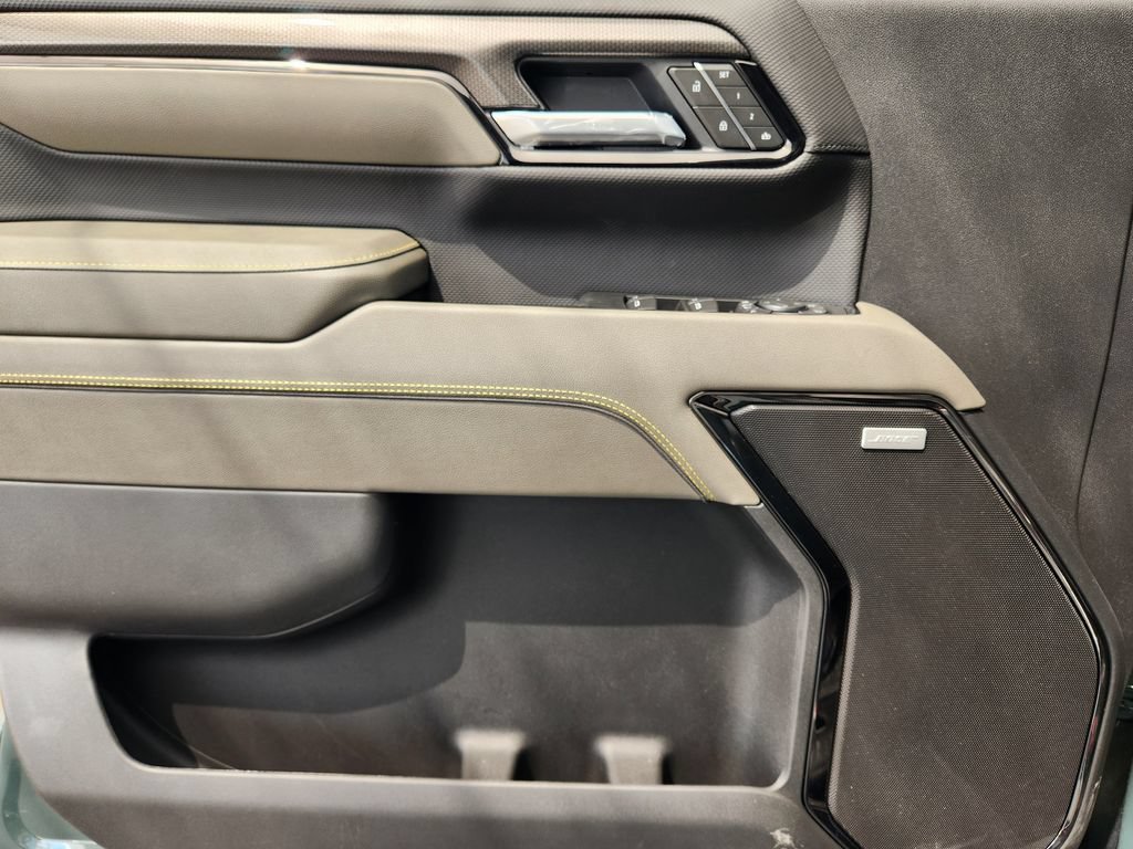 2026 Chevrolet Silverado 2500 HD ZR2 - Photo 17