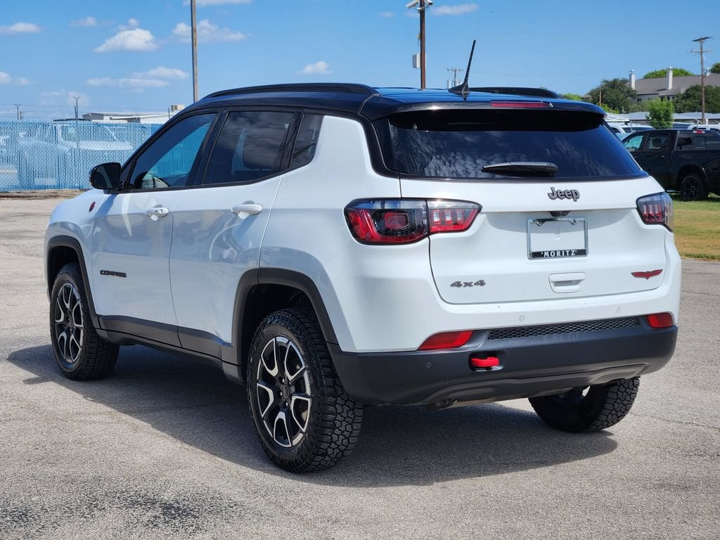 2025 Jeep Compass Trailhawk - Photo 7