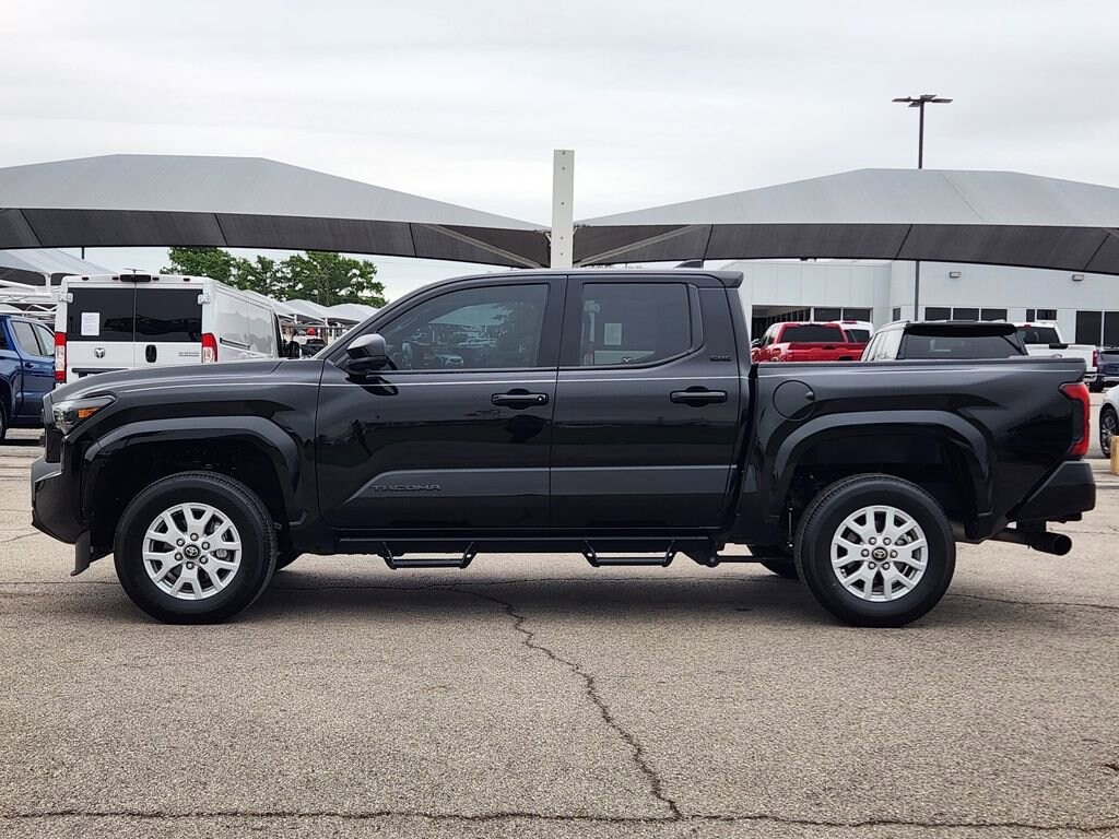 Used 2025 Toyota Tacoma SR5 Truck Double Cab