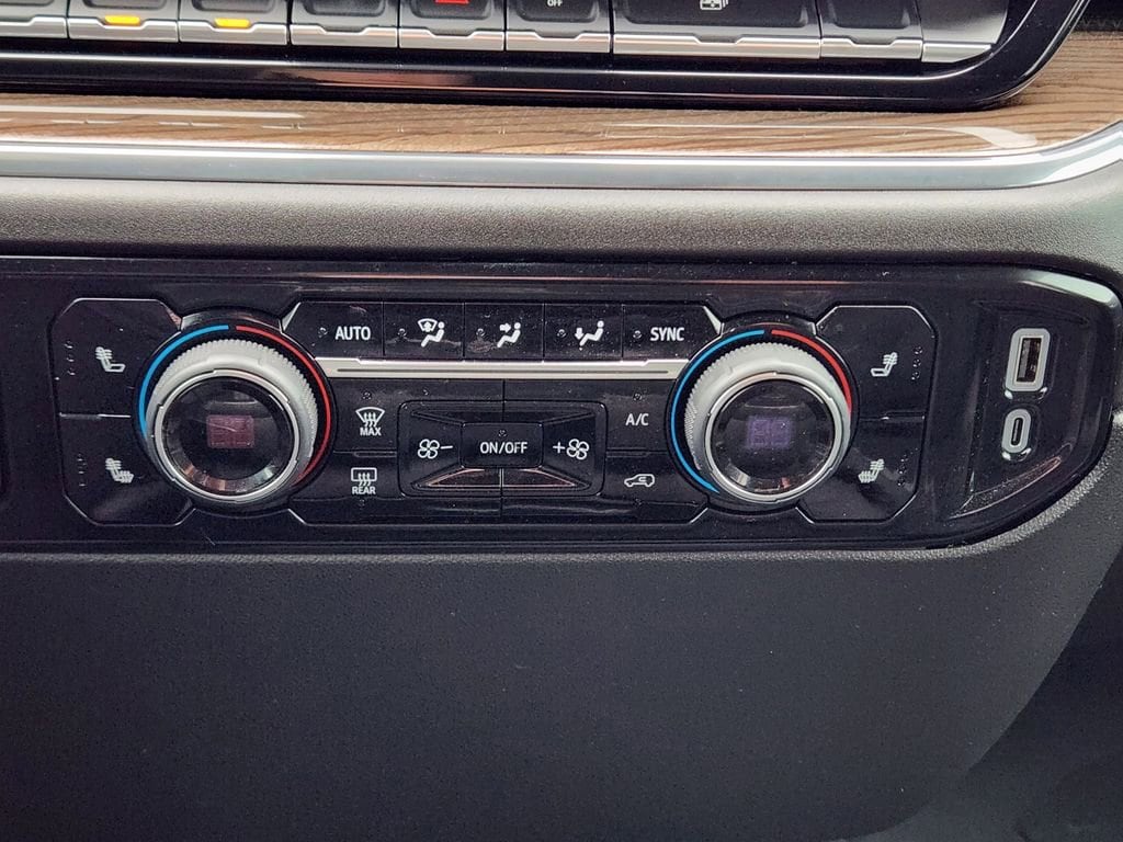 2024 Chevrolet Silverado 1500 RST - Photo 19
