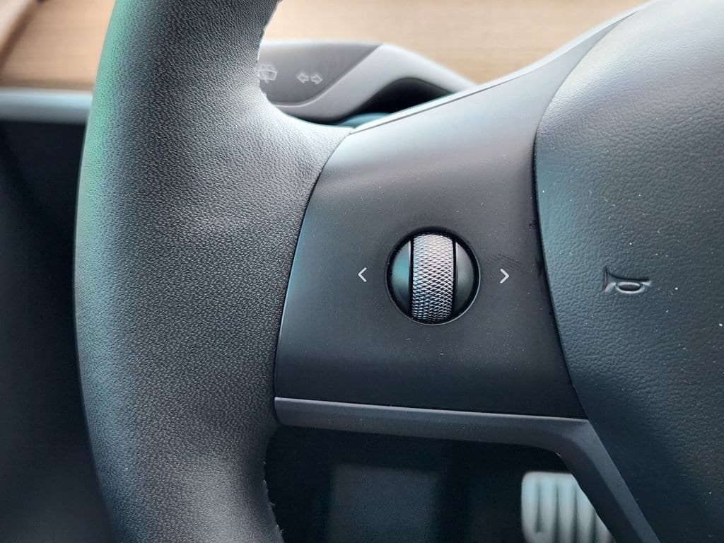 2024 Tesla Model Y Performance - Photo 27