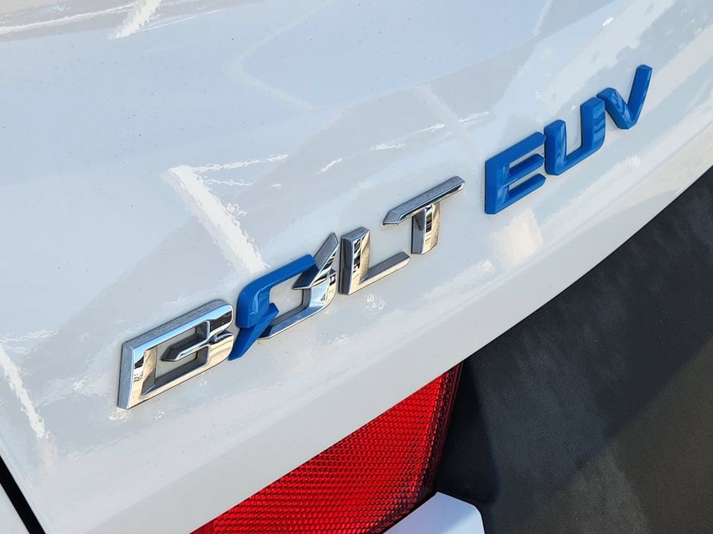2023 Chevrolet Bolt EUV LT - Photo 12