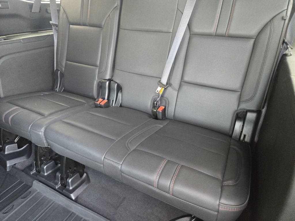 2023 Chevrolet Suburban RST - Photo 28