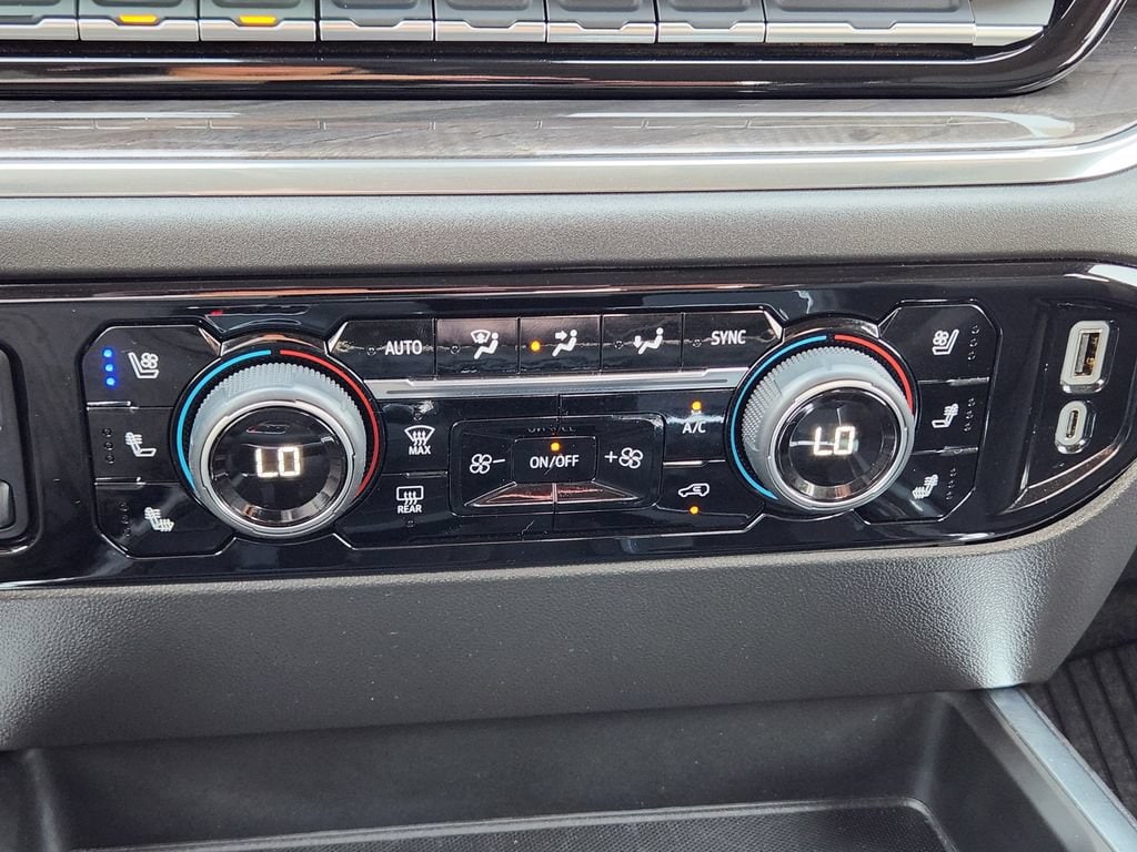 2025 Chevrolet Silverado 1500 LTZ - Photo 19
