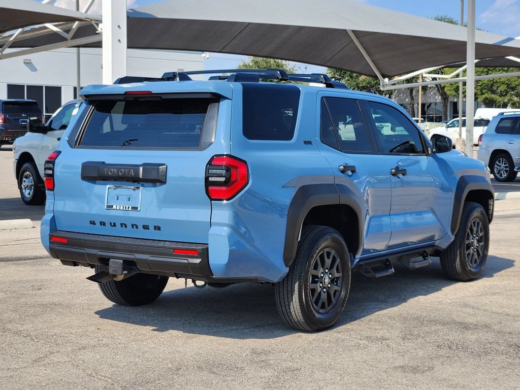 2026 Toyota 4Runner SR5 - Photo 5
