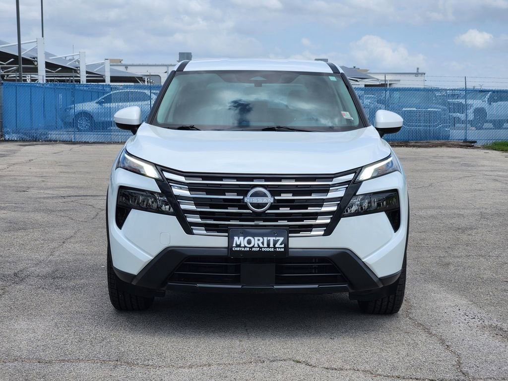 Used 2025 Nissan Rogue SV FWD SUV