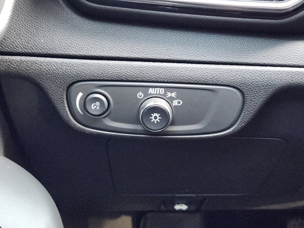 2023 Chevrolet Bolt EUV LT - Photo 22