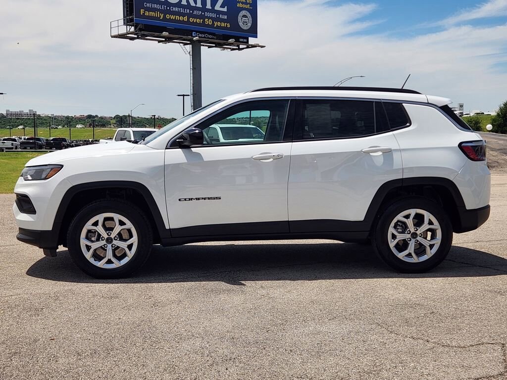 Used 2025 Jeep Compass Latitude 4x4 SUV