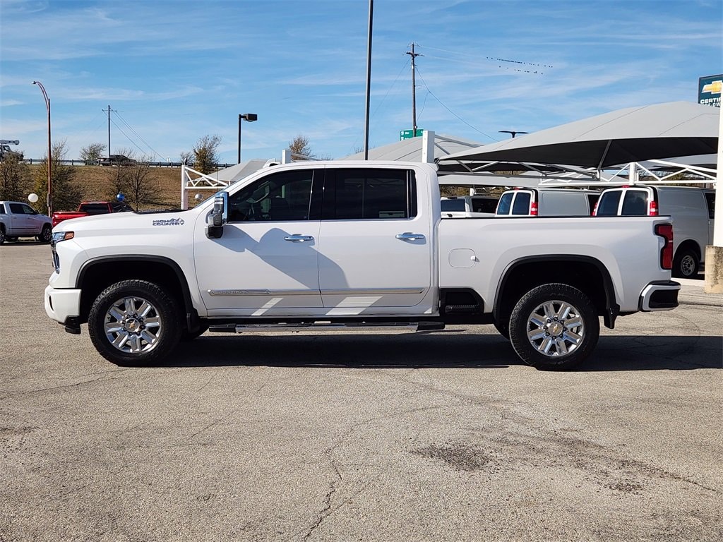 Used 2025 Chevrolet Silverado 2500 HD High Country Truck Crew Cab