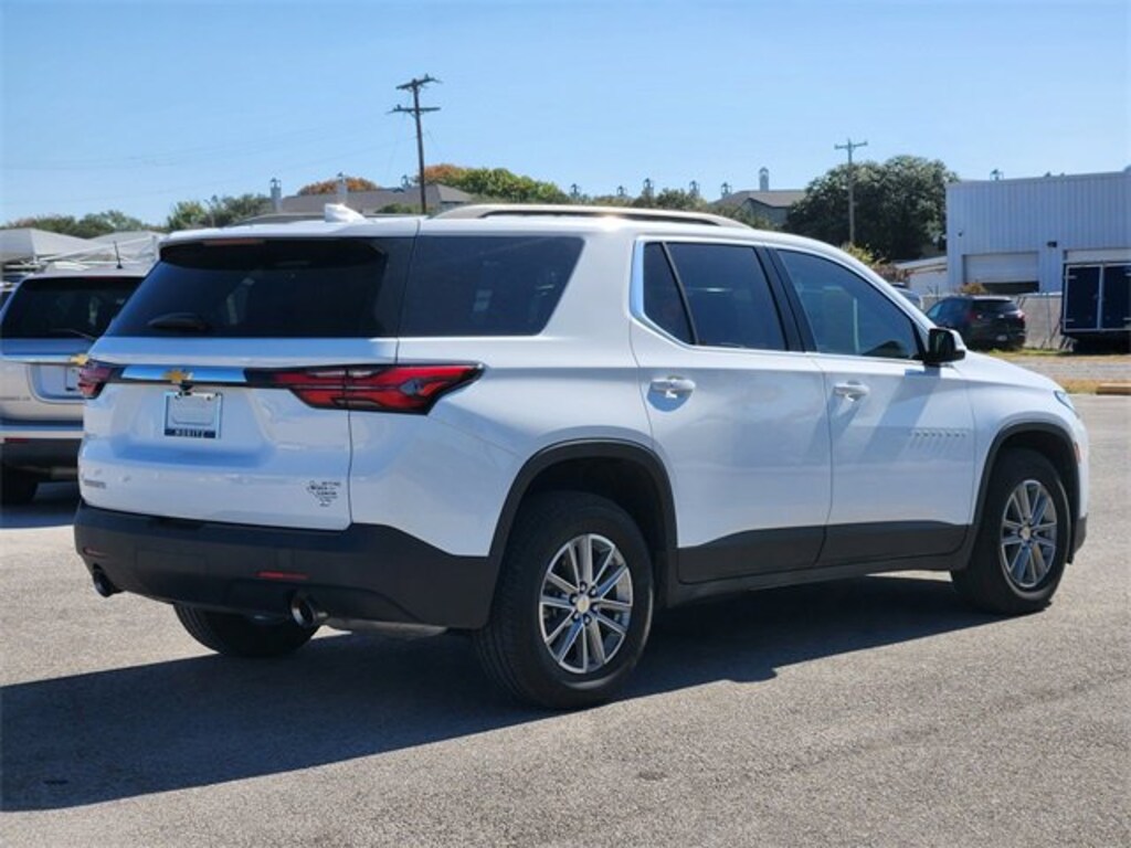 Certified 2023 Chevrolet Traverse LT Cloth SUV