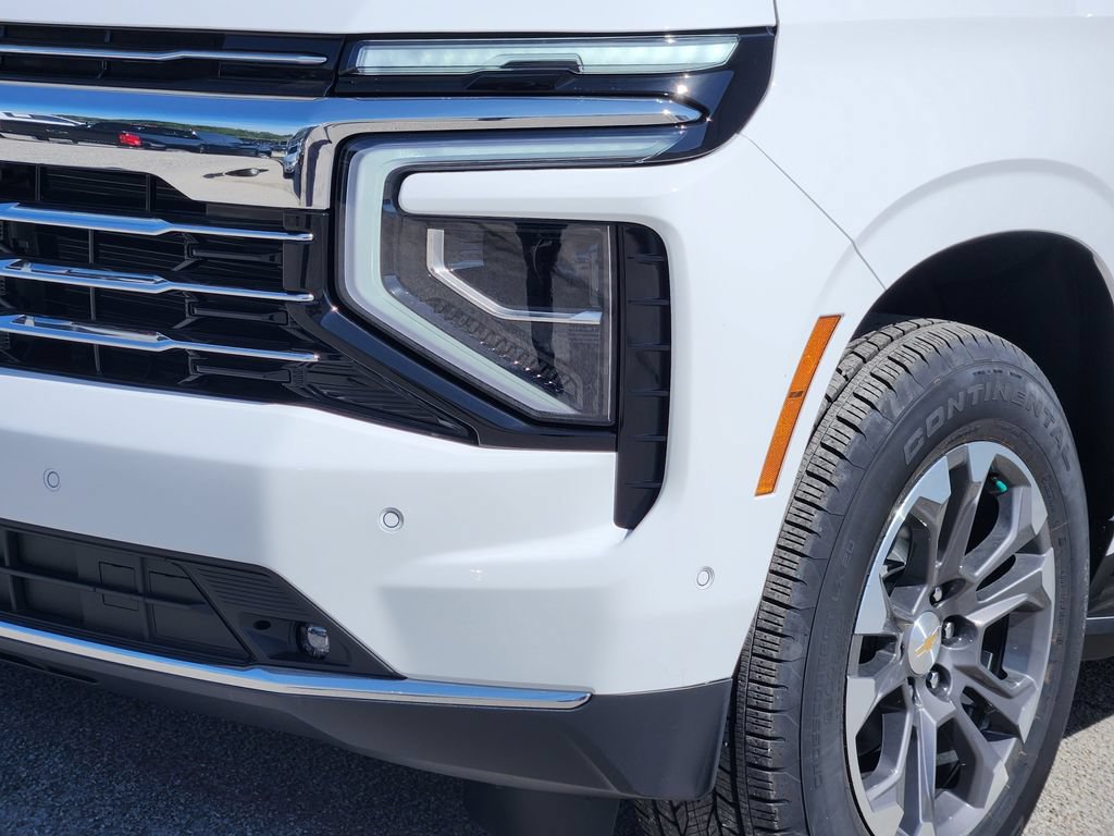 2026 Chevrolet Suburban LT - Photo 6